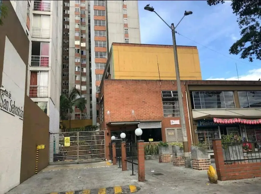 Hermoso Apartamento, Con Todas Las Comodidades. Apartment Medellin Colombia